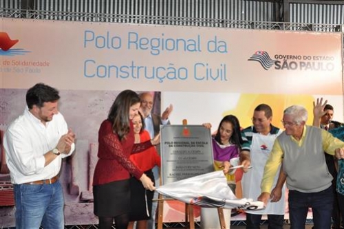 Vereadores participam de inauguração da Unit 2